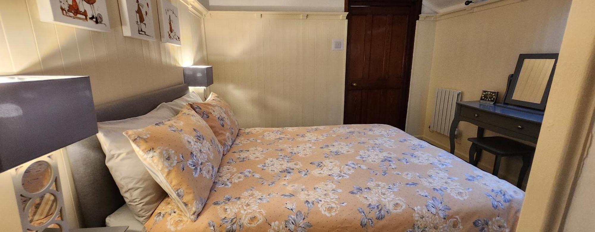 Modern And Spacious 2 Bedroom Apartment With Free Parking Llansantffraid Llansantffraid Glyn Ceiriog Exterior foto